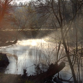 Солнечный зайчик на реке